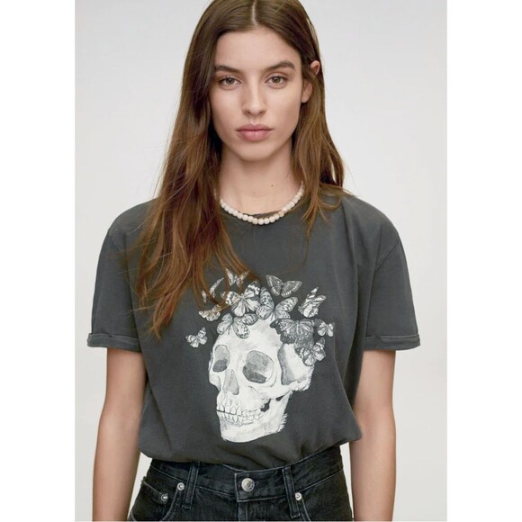 Mango MNG T-Shirt Womens S Gray Skull Butterfly Graphic Tee Rock Goth Macabre - Picture 2 of 9